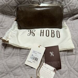 Hobo Lauren wallet shadow color like new with tags